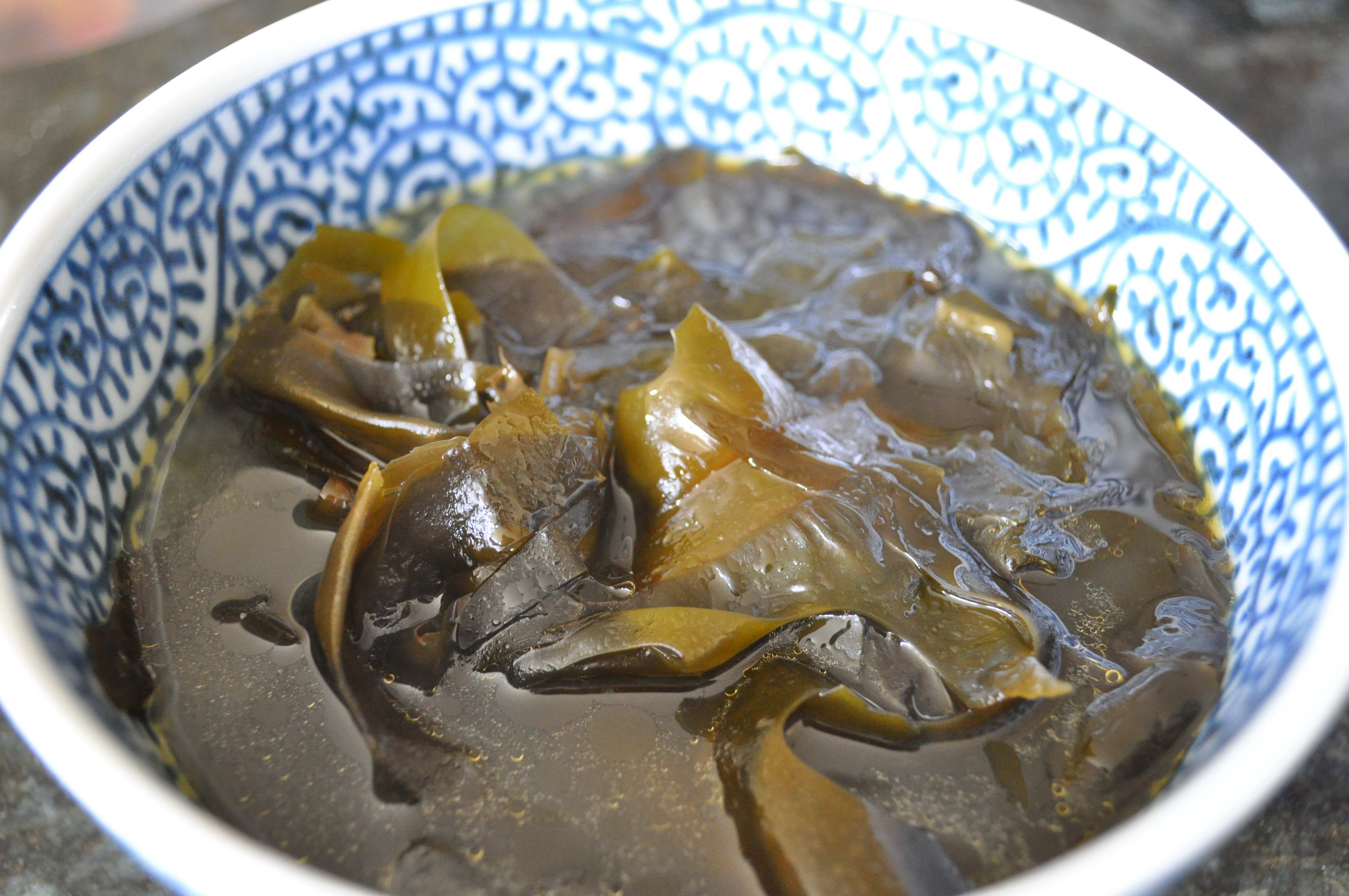 Miyuk Gook (Korean Seaweed Soup)