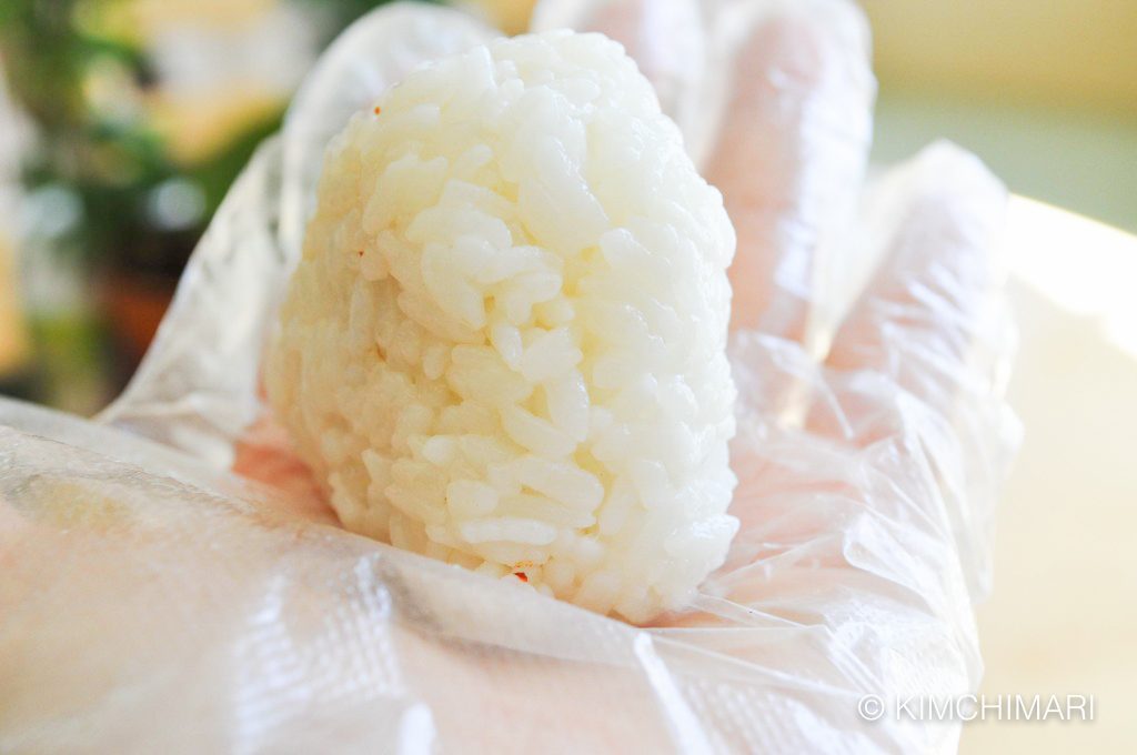 Korean rice ball triangle or Joomuk Bap