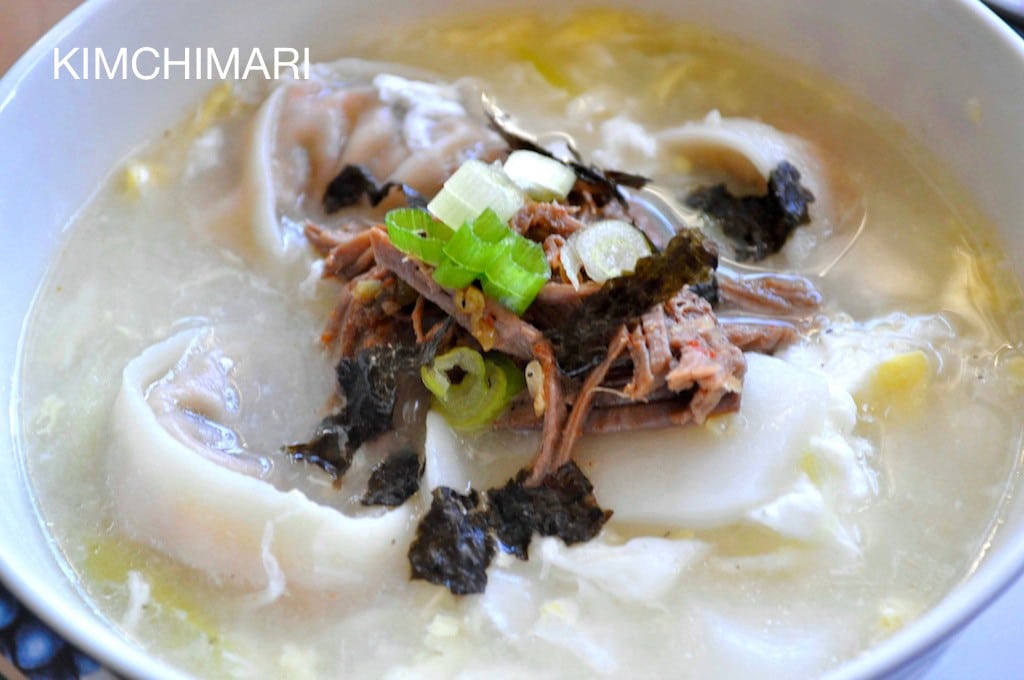 Korean Rice Cake and Dumpling Soup in Beef Broth (Tteok Mandu Guk 떡만두국)
