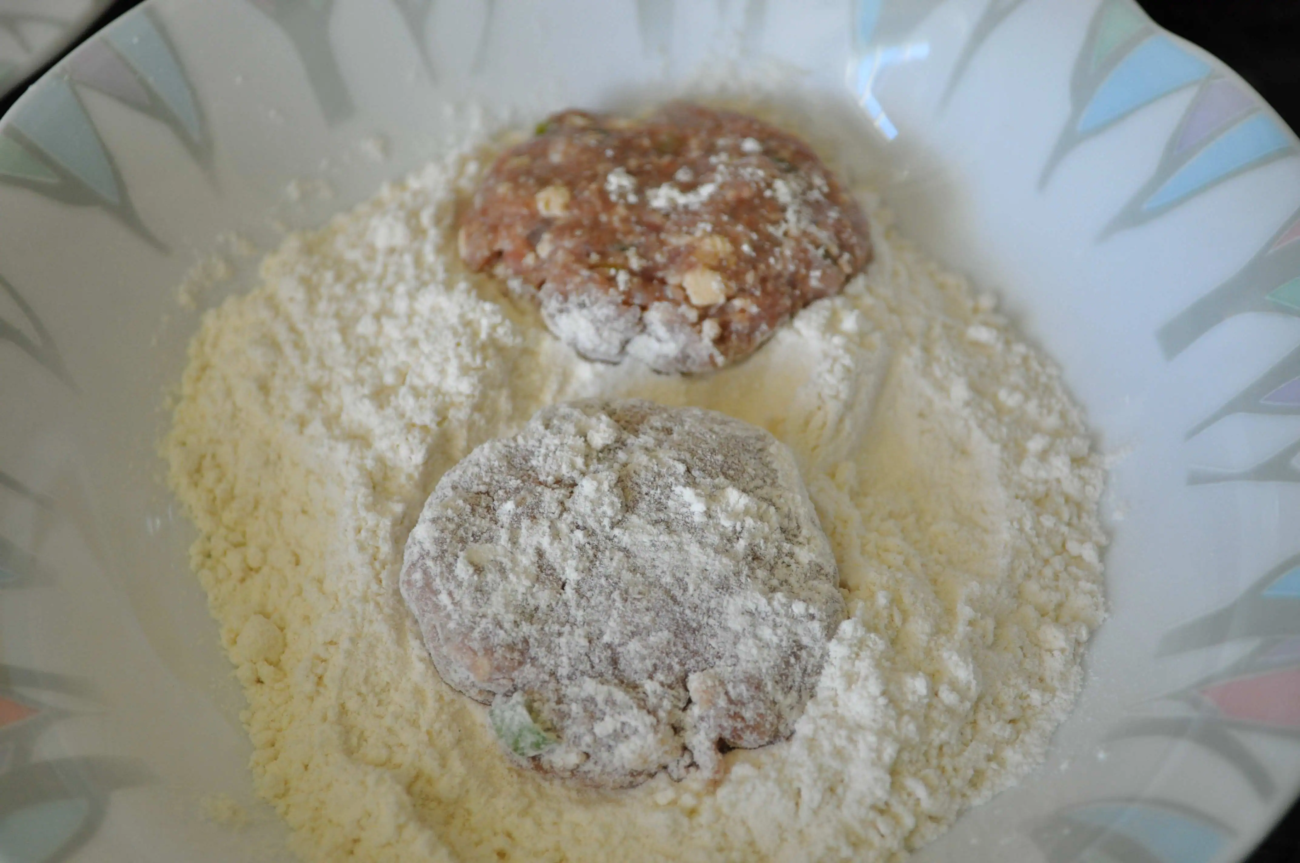 beef patties in flour