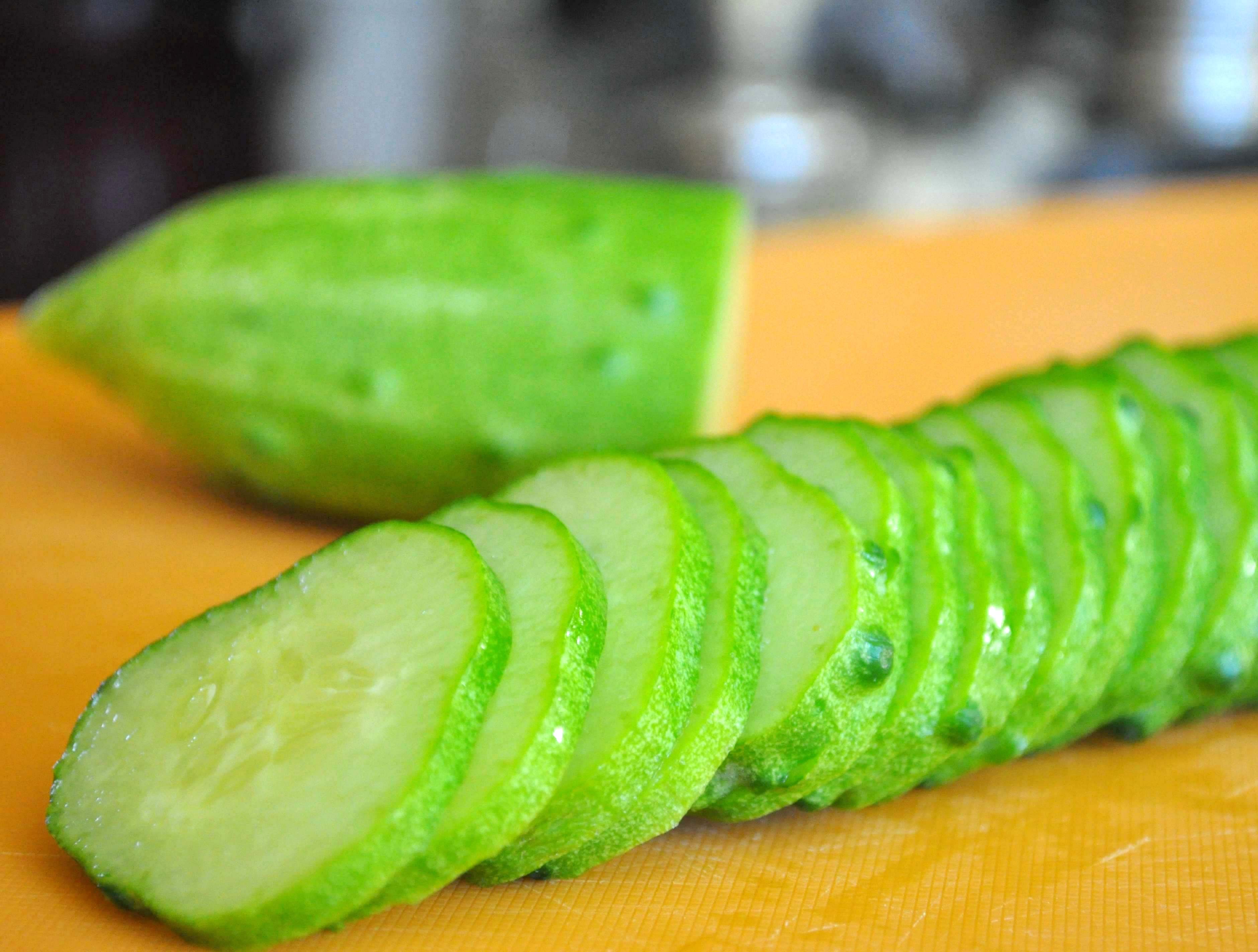 sliced cucumbers for oyi namul