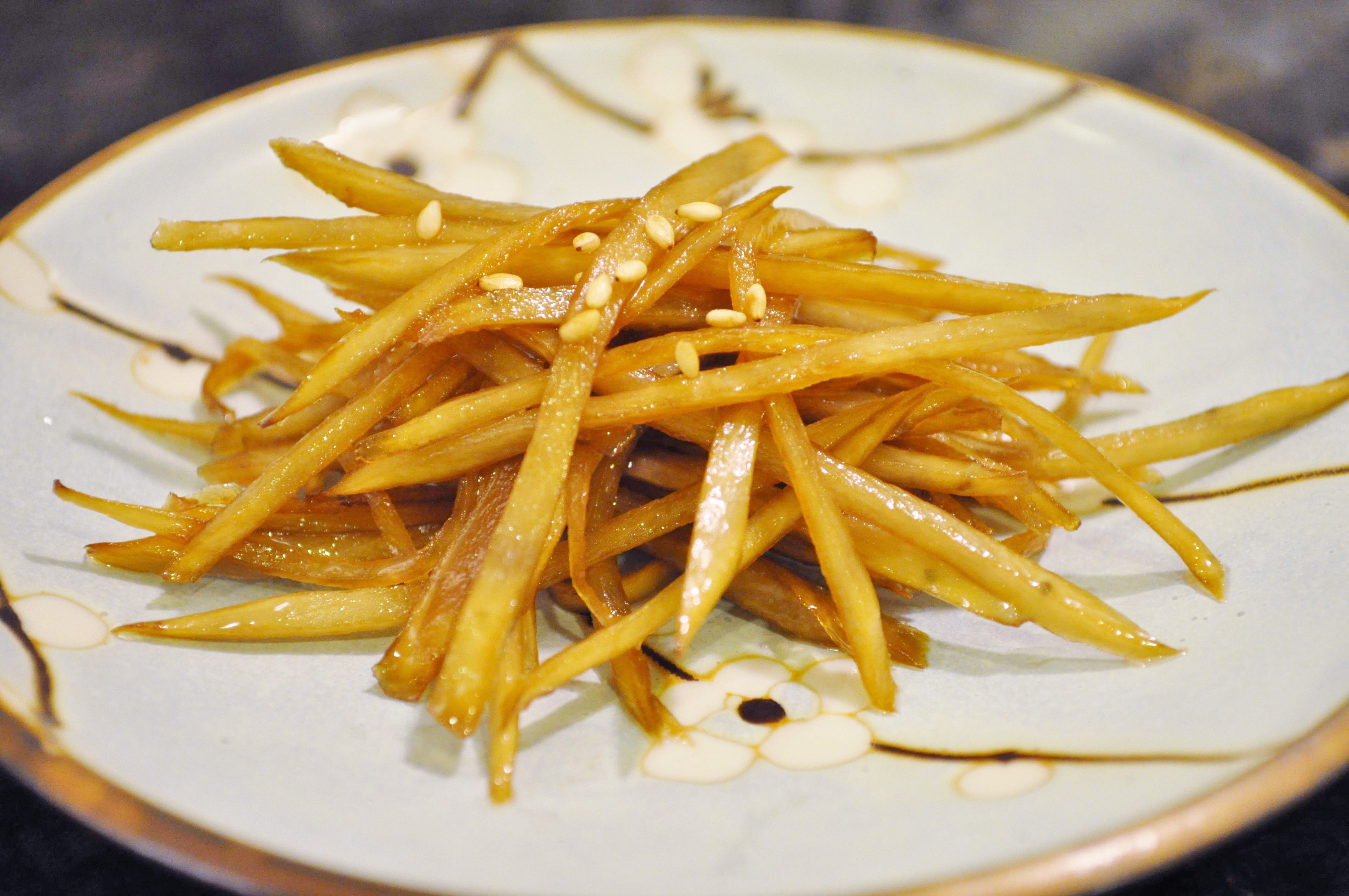 Sauteed Burdock (Woowong Bokkeum)