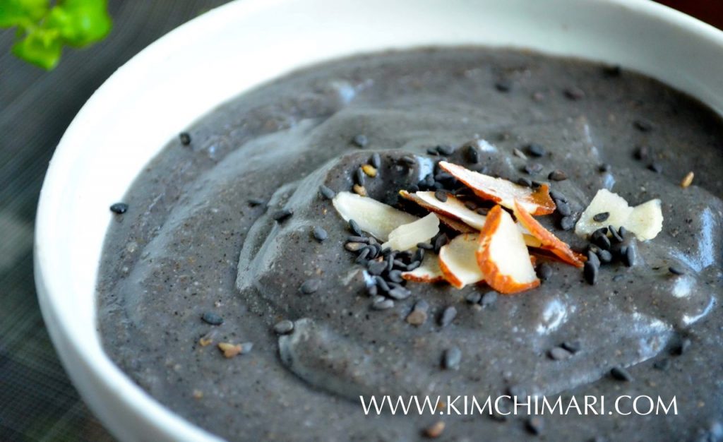 Black Sesame Porridge (Heukimja Juk) with 5 cups water