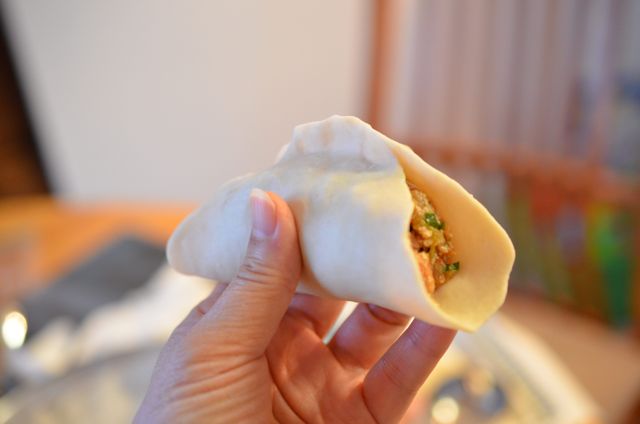 how to seal Korean mandu dumpling