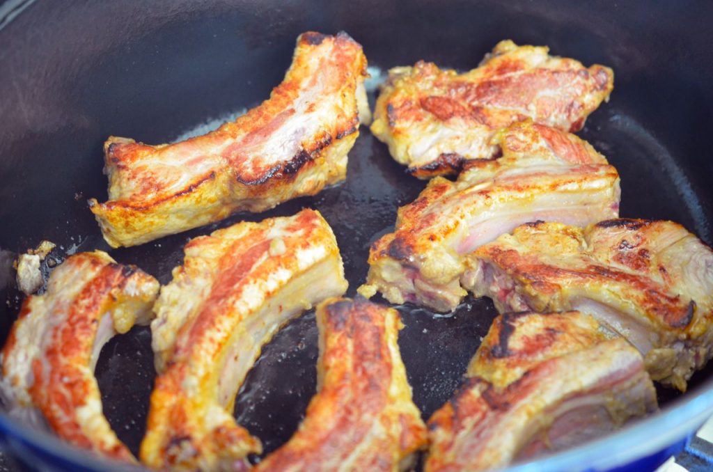 Browned and seared pork ribs
