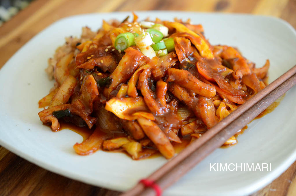 Closeup of Ojingeo Deopbap (Stir-fried squid on rice)