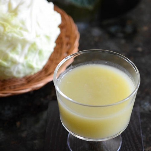 cabbage juice or smoothie heals acidic stomach and even stomach ulcers