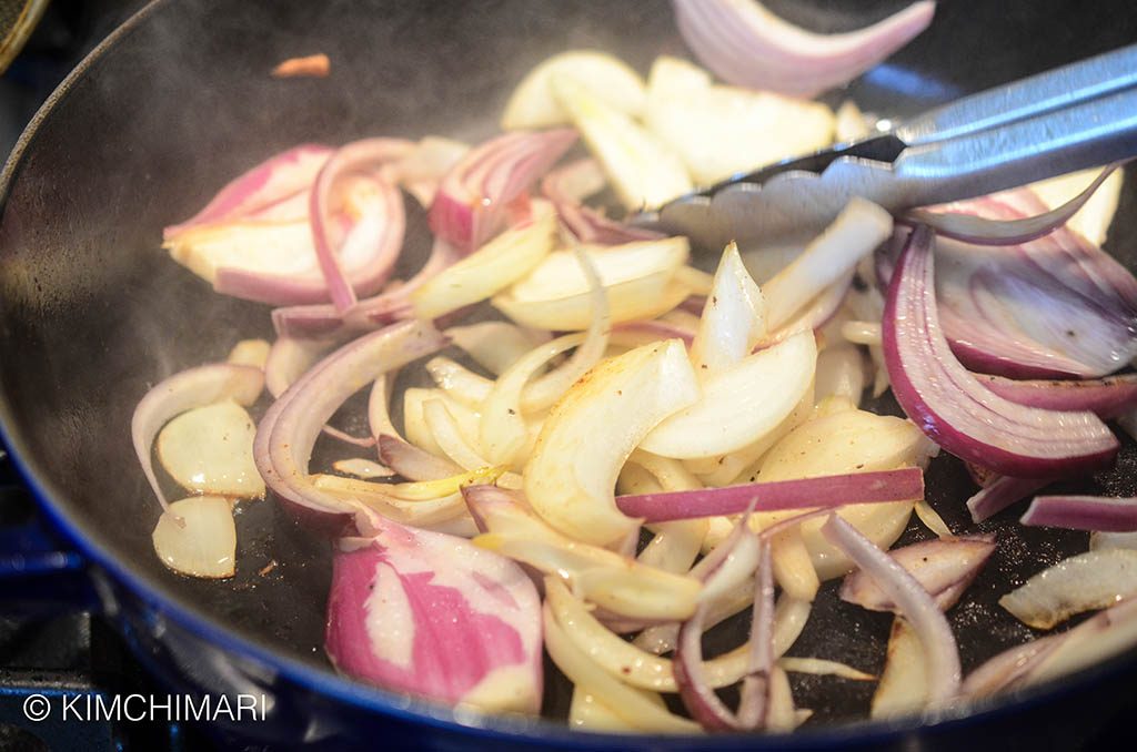 Onions for Braised Korean Chicken in Soy Ginger Lemon Sauce