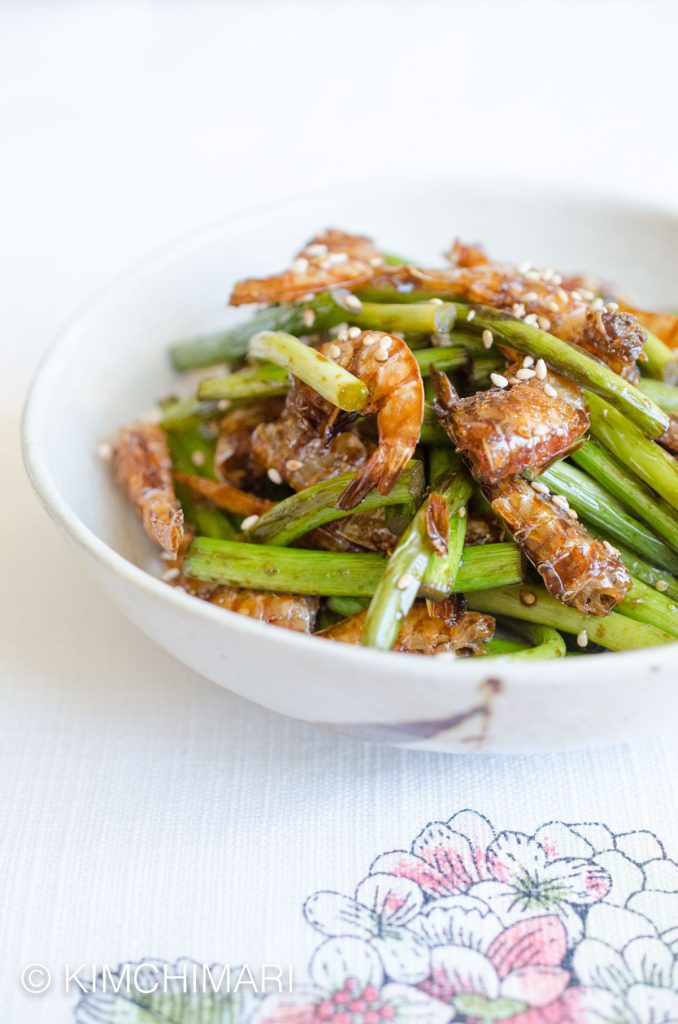 Garlic Scape Stir Fry with Shrimp (Maneuljjong Bokkeum 마늘쫑 볶음)