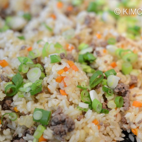 https://kimchimari.com/wp-content/uploads/2017/06/Fried-Rice-for-Omurice-500x500.jpg