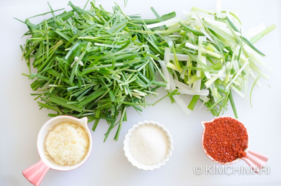 cucumber kimchi yangyeom - chives, green onions, garlic, sugar, chili pepper powder