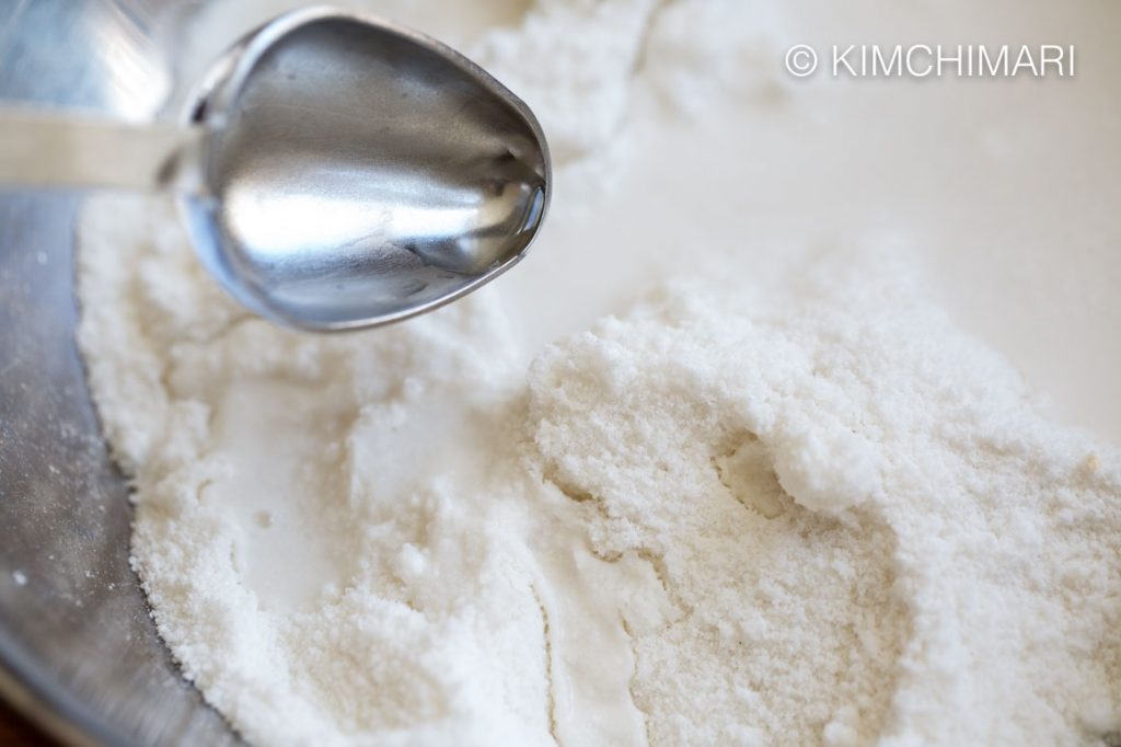 making white rice flour dough for songpyeon