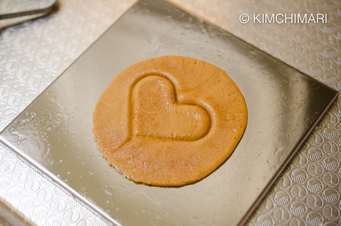 How to Use Molds to make Cookies, Candies and More