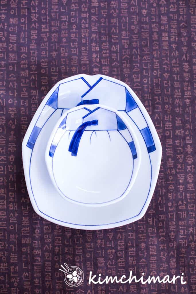 korean plates with hanbok designs