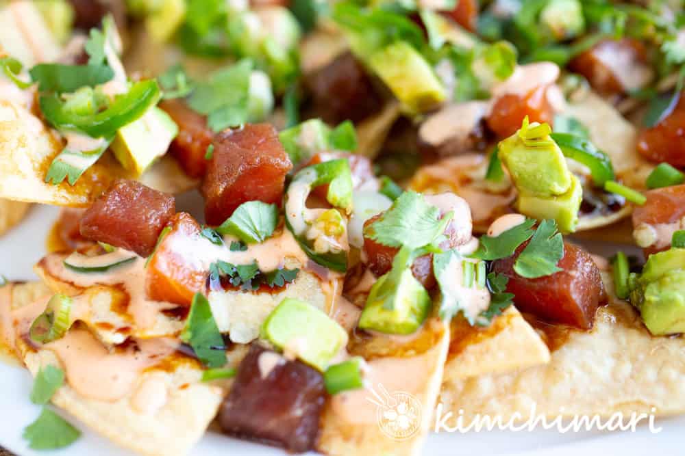 https://kimchimari.com/wp-content/uploads/2022/12/poke-nachos-plate-close-up_.jpg