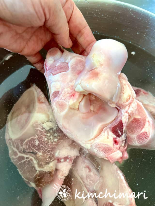 Seolleongtang (Korean Beef Bone Soup) KoreaIdol