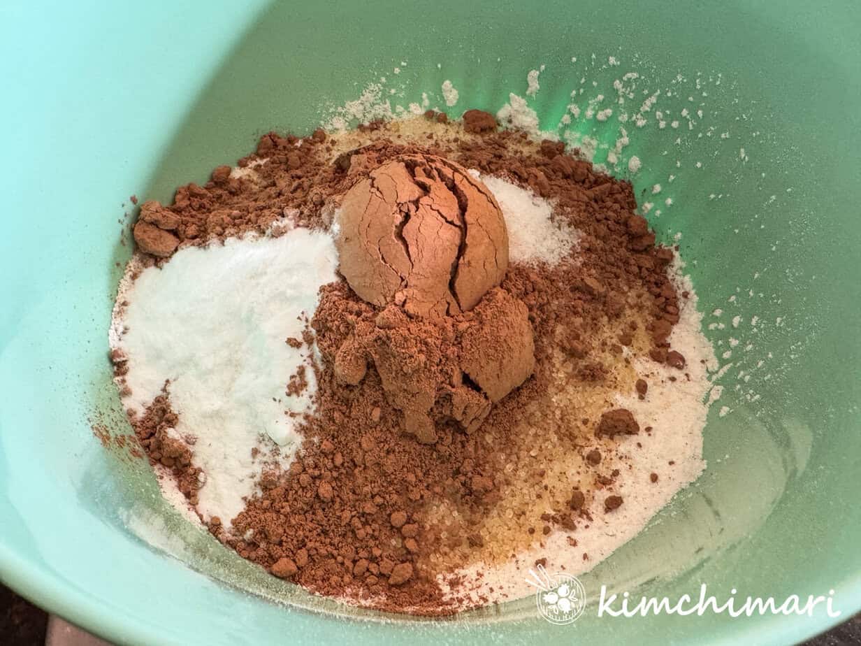 chocolate mochi brownie dry ingredients in bowl
